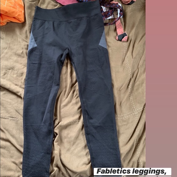 Fabletics leggings size medium - Picture 1 of 1